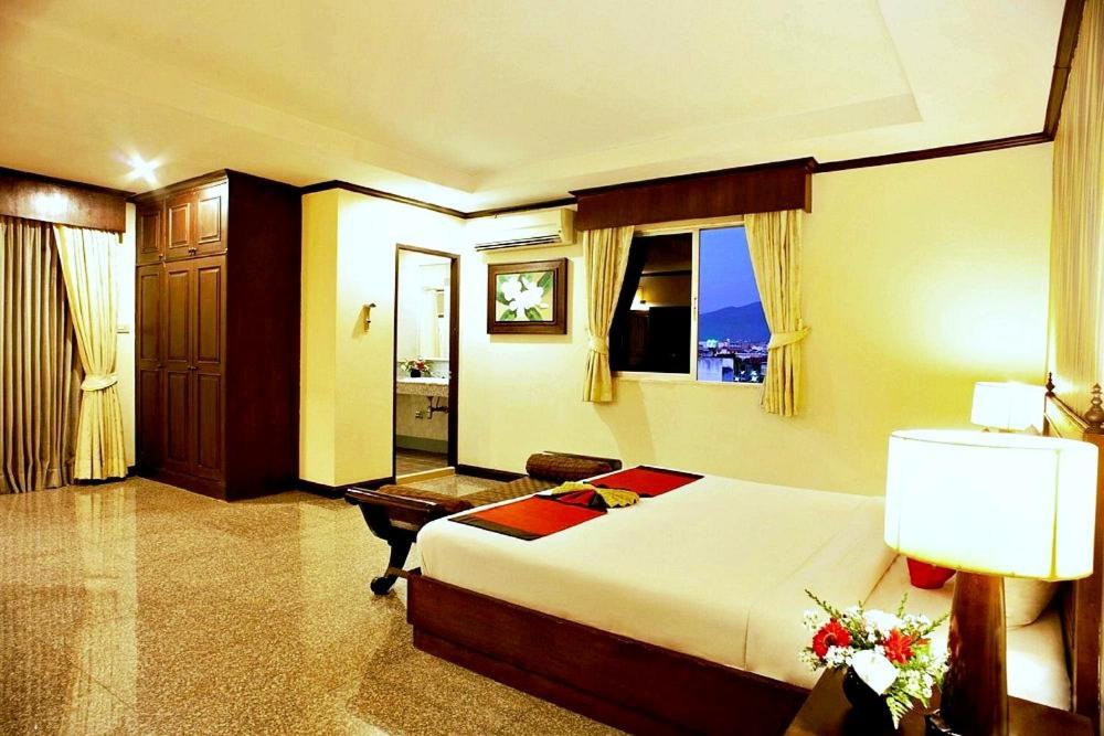 Royal Peninsula Hotel Chiangmai Чиангмай Экстерьер фото